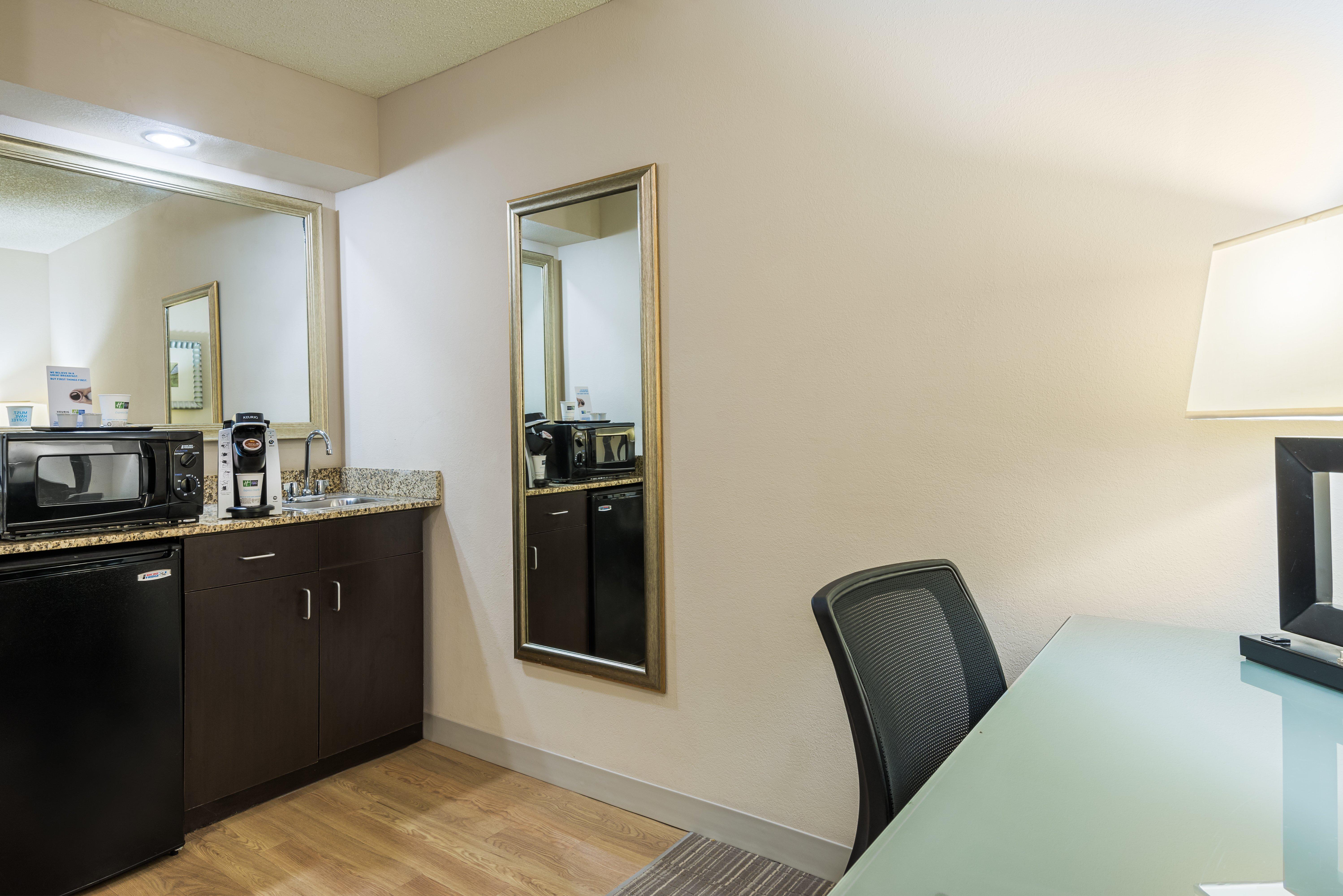 Holiday Inn Express Hotel & Suites Kendall East-Miami By Ihg Exterior foto