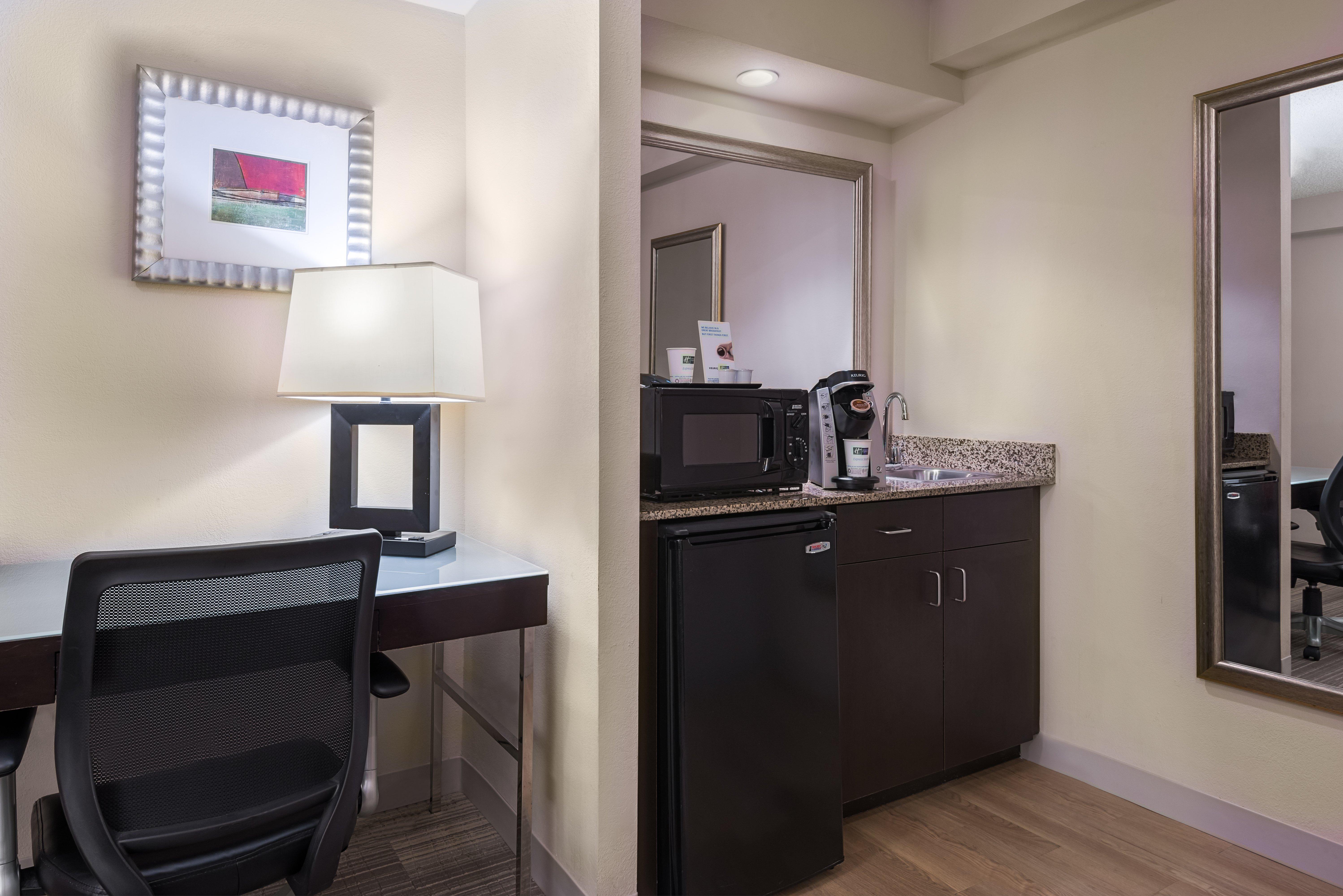 Holiday Inn Express Hotel & Suites Kendall East-Miami By Ihg Exterior foto